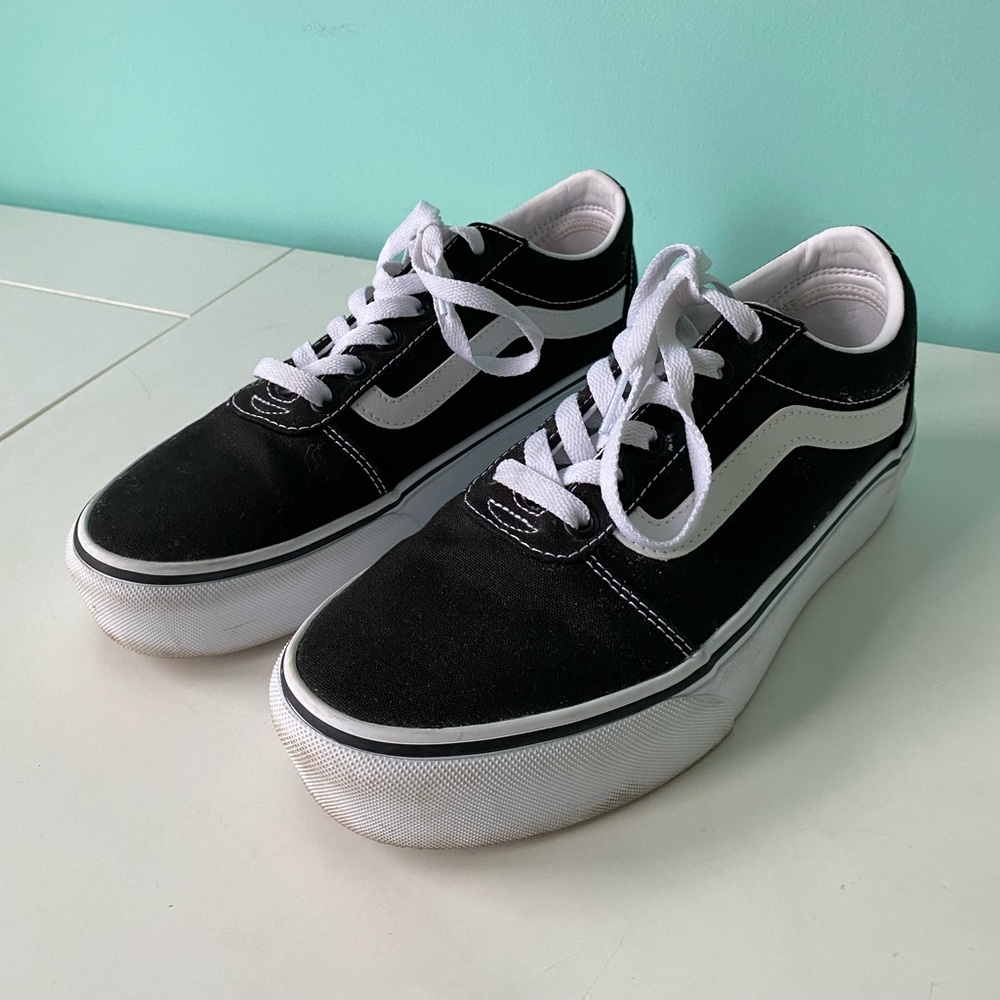 Old skool platform black vans